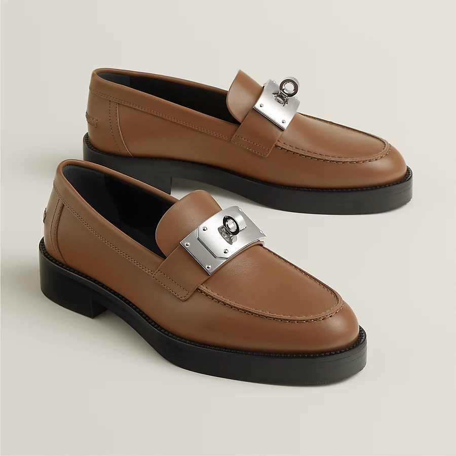 Hot loafer - Image 1